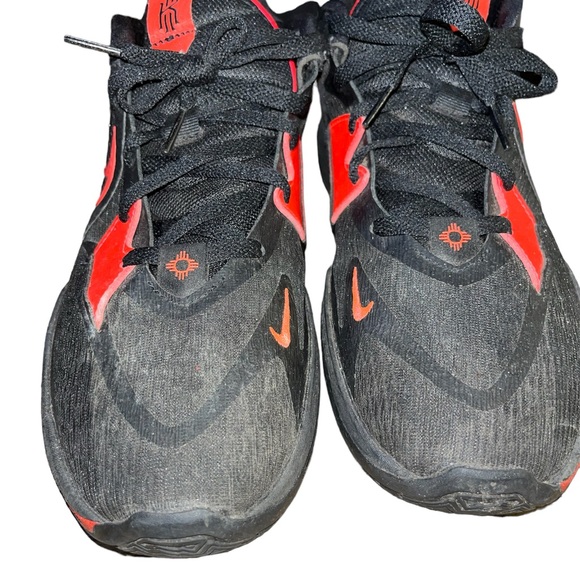Black and Red Kylie Irving size good condition slightly worn - Picture 3 of 5